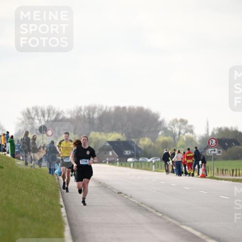 12.04.2026 - 45. Internationalen Wilhelmsburger Insellauf Dr. Thomas Lammeyer http://msf.ph/oto/9441304 12.04.2026 10:07:48 Laufen 2402, 3296, 2 meine-sportfotos.de