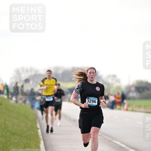 12.04.2026 - 45. Internationalen Wilhelmsburger Insellauf Dr. Thomas Lammeyer http://msf.ph/oto/9441310 12.04.2026 10:07:56 Laufen 3296 meine-sportfotos.de