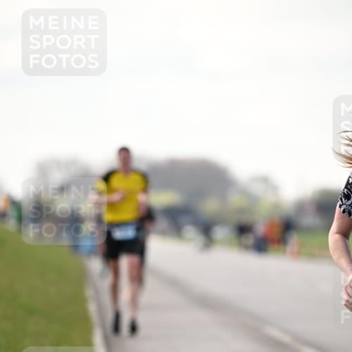 12.04.2026 - 45. Internationalen Wilhelmsburger Insellauf Dr. Thomas Lammeyer http://msf.ph/oto/9441331 12.04.2026 10:07:59 Laufen  meine-sportfotos.de
