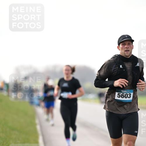 12.04.2026 - 45. Internationalen Wilhelmsburger Insellauf Dr. Thomas Lammeyer http://msf.ph/oto/9441390 12.04.2026 10:08:09 Laufen 4, 5603 meine-sportfotos.de
