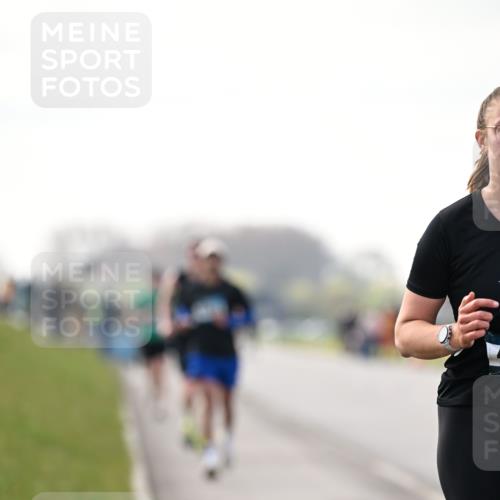 12.04.2026 - 45. Internationalen Wilhelmsburger Insellauf Dr. Thomas Lammeyer http://msf.ph/oto/9441419 12.04.2026 10:08:13 Laufen  meine-sportfotos.de
