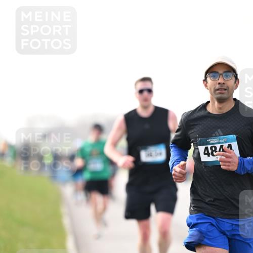 12.04.2026 - 45. Internationalen Wilhelmsburger Insellauf Dr. Thomas Lammeyer http://msf.ph/oto/9441450 12.04.2026 10:08:19 Laufen 45, 4841 meine-sportfotos.de