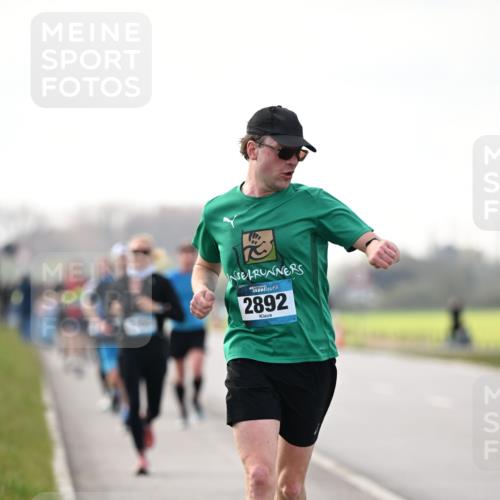 12.04.2026 - 45. Internationalen Wilhelmsburger Insellauf Dr. Thomas Lammeyer http://msf.ph/oto/9441478 12.04.2026 10:08:25 Laufen 2892 meine-sportfotos.de