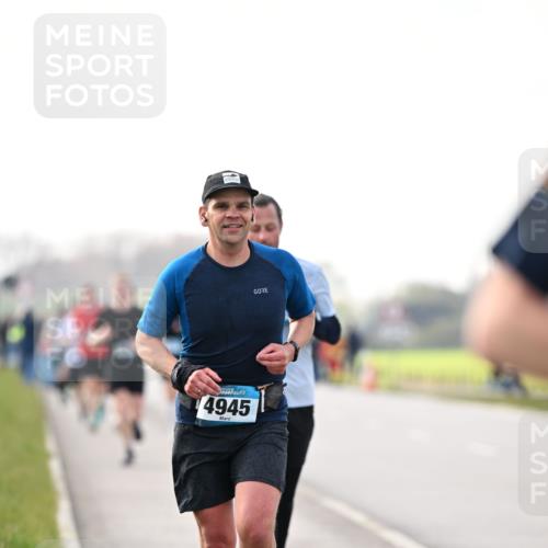 12.04.2026 - 45. Internationalen Wilhelmsburger Insellauf Dr. Thomas Lammeyer http://msf.ph/oto/9441507 12.04.2026 10:08:33 Laufen 4945 meine-sportfotos.de