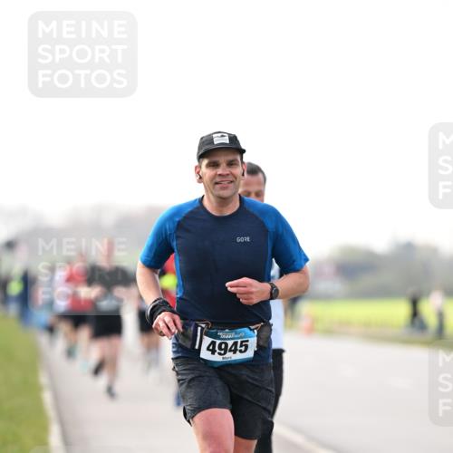 12.04.2026 - 45. Internationalen Wilhelmsburger Insellauf Dr. Thomas Lammeyer http://msf.ph/oto/9441510 12.04.2026 10:08:34 Laufen 4945 meine-sportfotos.de