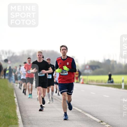12.04.2026 - 45. Internationalen Wilhelmsburger Insellauf Dr. Thomas Lammeyer http://msf.ph/oto/9441529 12.04.2026 10:08:38 Laufen 3985, 3014 meine-sportfotos.de