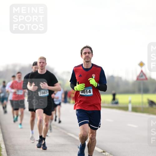 12.04.2026 - 45. Internationalen Wilhelmsburger Insellauf Dr. Thomas Lammeyer http://msf.ph/oto/9441542 12.04.2026 10:08:40 Laufen 3983, 3014 meine-sportfotos.de