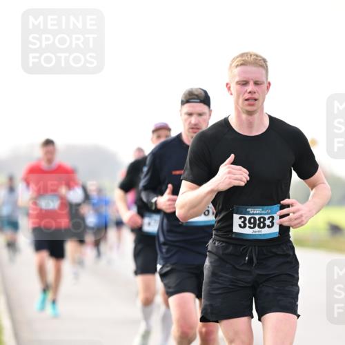 12.04.2026 - 45. Internationalen Wilhelmsburger Insellauf Dr. Thomas Lammeyer http://msf.ph/oto/9441566 12.04.2026 10:08:43 Laufen 3983 meine-sportfotos.de