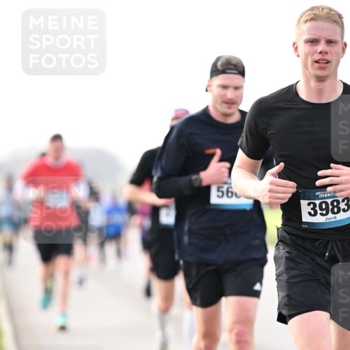 12.04.2026 - 45. Internationalen Wilhelmsburger Insellauf Dr. Thomas Lammeyer http://msf.ph/oto/9441570 12.04.2026 10:08:44 Laufen 56, 45, 3983 meine-sportfotos.de