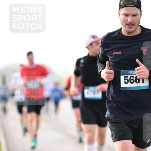 12.04.2026 - 45. Internationalen Wilhelmsburger Insellauf Dr. Thomas Lammeyer http://msf.ph/oto/9441577 12.04.2026 10:08:45 Laufen 908, 45, 566 meine-sportfotos.de