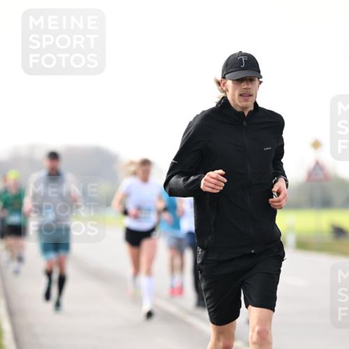 12.04.2026 - 45. Internationalen Wilhelmsburger Insellauf Dr. Thomas Lammeyer http://msf.ph/oto/9441622 12.04.2026 10:08:51 Laufen  meine-sportfotos.de