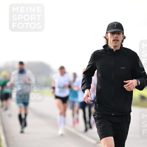 12.04.2026 - 45. Internationalen Wilhelmsburger Insellauf Dr. Thomas Lammeyer http://msf.ph/oto/9441624 12.04.2026 10:08:52 Laufen  meine-sportfotos.de