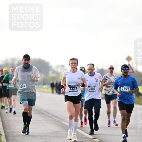 12.04.2026 - 45. Internationalen Wilhelmsburger Insellauf Dr. Thomas Lammeyer http://msf.ph/oto/9441633 12.04.2026 10:08:53 Laufen 5291, 3323, 2583, 4791 meine-sportfotos.de