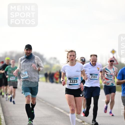 12.04.2026 - 45. Internationalen Wilhelmsburger Insellauf Dr. Thomas Lammeyer http://msf.ph/oto/9441640 12.04.2026 10:08:54 Laufen 5291, 3323, 2583, 5440 meine-sportfotos.de