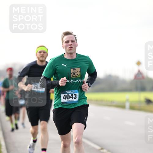 12.04.2026 - 45. Internationalen Wilhelmsburger Insellauf Dr. Thomas Lammeyer http://msf.ph/oto/9441685 12.04.2026 10:09:01 Laufen 263, 45, 4043 meine-sportfotos.de