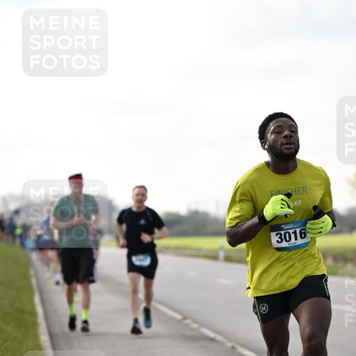 12.04.2026 - 45. Internationalen Wilhelmsburger Insellauf Dr. Thomas Lammeyer http://msf.ph/oto/9441718 12.04.2026 10:09:06 Laufen 3016 meine-sportfotos.de