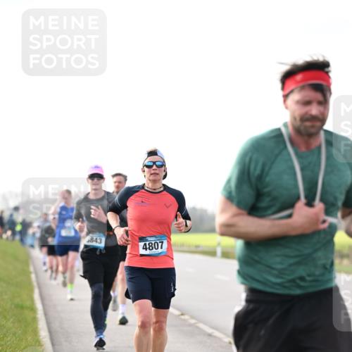 12.04.2026 - 45. Internationalen Wilhelmsburger Insellauf Dr. Thomas Lammeyer http://msf.ph/oto/9441755 12.04.2026 10:09:12 Laufen 843, 4807 meine-sportfotos.de