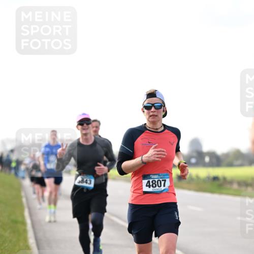 12.04.2026 - 45. Internationalen Wilhelmsburger Insellauf Dr. Thomas Lammeyer http://msf.ph/oto/9441762 12.04.2026 10:09:13 Laufen 5843, 4807 meine-sportfotos.de