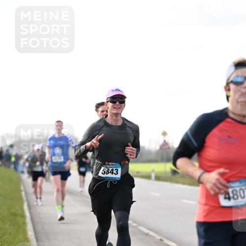 12.04.2026 - 45. Internationalen Wilhelmsburger Insellauf Dr. Thomas Lammeyer http://msf.ph/oto/9441767 12.04.2026 10:09:14 Laufen 5843, 480 meine-sportfotos.de
