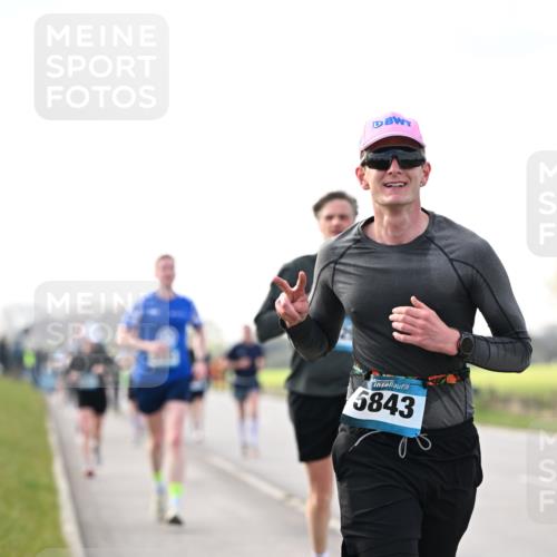 12.04.2026 - 45. Internationalen Wilhelmsburger Insellauf Dr. Thomas Lammeyer http://msf.ph/oto/9441775 12.04.2026 10:09:15 Laufen 5843 meine-sportfotos.de