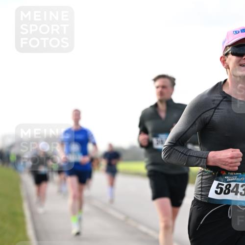 12.04.2026 - 45. Internationalen Wilhelmsburger Insellauf Dr. Thomas Lammeyer http://msf.ph/oto/9441778 12.04.2026 10:09:15 Laufen 45, 5843 meine-sportfotos.de