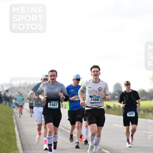 12.04.2026 - 45. Internationalen Wilhelmsburger Insellauf Dr. Thomas Lammeyer http://msf.ph/oto/9441821 12.04.2026 10:09:23 Laufen 2482, 112, 2488, 4000 meine-sportfotos.de