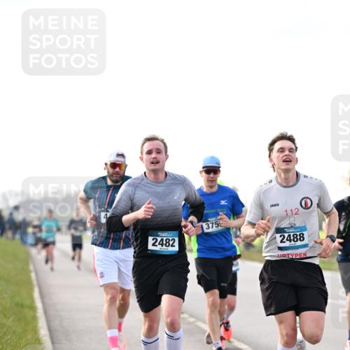 12.04.2026 - 45. Internationalen Wilhelmsburger Insellauf Dr. Thomas Lammeyer http://msf.ph/oto/9441827 12.04.2026 10:09:24 Laufen 2482, 3759, 112, 2488 meine-sportfotos.de
