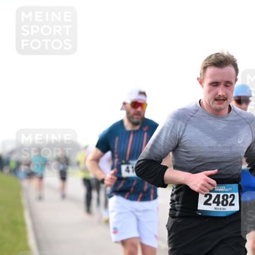 12.04.2026 - 45. Internationalen Wilhelmsburger Insellauf Dr. Thomas Lammeyer http://msf.ph/oto/9441835 12.04.2026 10:09:25 Laufen 41, 2482 meine-sportfotos.de