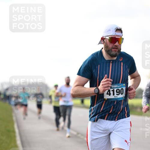 12.04.2026 - 45. Internationalen Wilhelmsburger Insellauf Dr. Thomas Lammeyer http://msf.ph/oto/9441839 12.04.2026 10:09:26 Laufen 4190 meine-sportfotos.de