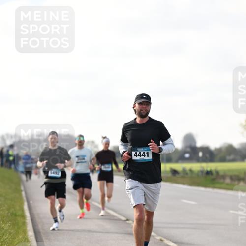 12.04.2026 - 45. Internationalen Wilhelmsburger Insellauf Dr. Thomas Lammeyer http://msf.ph/oto/9441899 12.04.2026 10:09:39 Laufen 5492, 4441 meine-sportfotos.de
