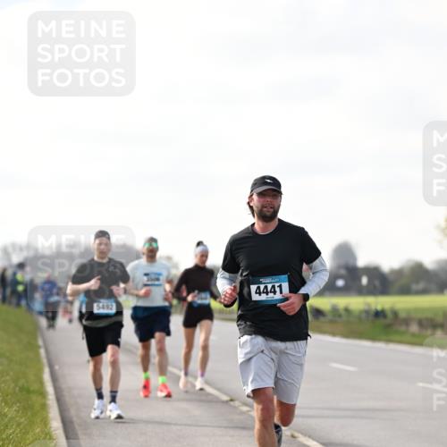12.04.2026 - 45. Internationalen Wilhelmsburger Insellauf Dr. Thomas Lammeyer http://msf.ph/oto/9441900 12.04.2026 10:09:39 Laufen 5492, 4441 meine-sportfotos.de