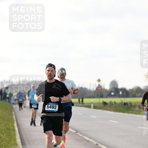 12.04.2026 - 45. Internationalen Wilhelmsburger Insellauf Dr. Thomas Lammeyer http://msf.ph/oto/9441915 12.04.2026 10:09:42 Laufen 5492 meine-sportfotos.de