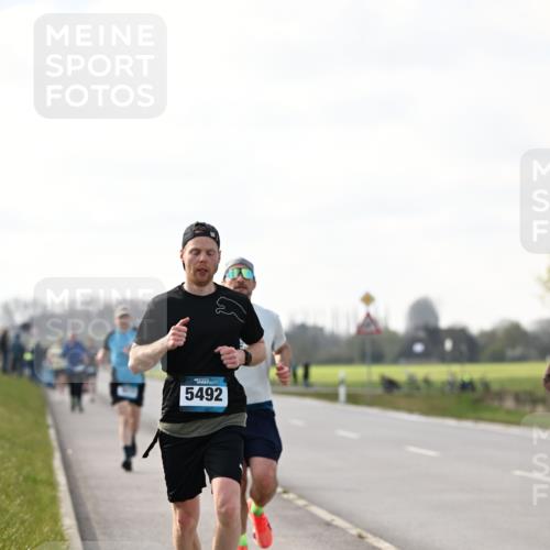 12.04.2026 - 45. Internationalen Wilhelmsburger Insellauf Dr. Thomas Lammeyer http://msf.ph/oto/9441916 12.04.2026 10:09:42 Laufen 5492 meine-sportfotos.de