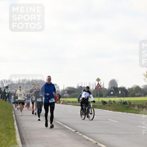 12.04.2026 - 45. Internationalen Wilhelmsburger Insellauf Dr. Thomas Lammeyer http://msf.ph/oto/9441956 12.04.2026 10:09:52 Laufen 3636, 2555, 4555, 4521, 2 meine-sportfotos.de