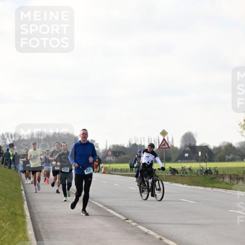 12.04.2026 - 45. Internationalen Wilhelmsburger Insellauf Dr. Thomas Lammeyer http://msf.ph/oto/9441957 12.04.2026 10:09:52 Laufen 3636, 255, 4555, 4521, 2 meine-sportfotos.de