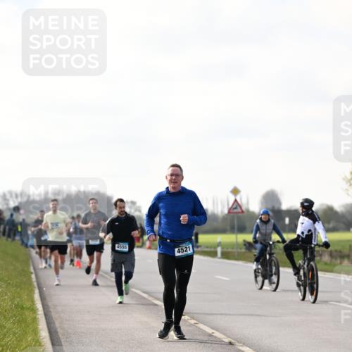 12.04.2026 - 45. Internationalen Wilhelmsburger Insellauf Dr. Thomas Lammeyer http://msf.ph/oto/9441961 12.04.2026 10:09:54 Laufen 4555, 4521 meine-sportfotos.de