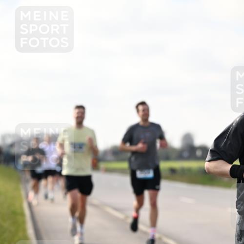 12.04.2026 - 45. Internationalen Wilhelmsburger Insellauf Dr. Thomas Lammeyer http://msf.ph/oto/9441990 12.04.2026 10:10:01 Laufen  meine-sportfotos.de