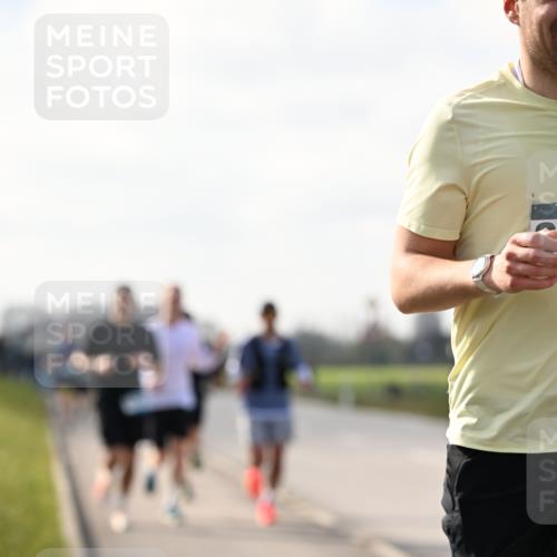 12.04.2026 - 45. Internationalen Wilhelmsburger Insellauf Dr. Thomas Lammeyer http://msf.ph/oto/9442007 12.04.2026 10:10:04 Laufen  meine-sportfotos.de