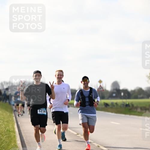 12.04.2026 - 45. Internationalen Wilhelmsburger Insellauf Dr. Thomas Lammeyer http://msf.ph/oto/9442012 12.04.2026 10:10:05 Laufen 5238 meine-sportfotos.de