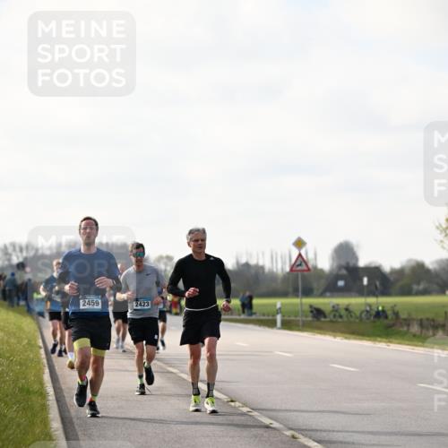 12.04.2026 - 45. Internationalen Wilhelmsburger Insellauf Dr. Thomas Lammeyer http://msf.ph/oto/9442051 12.04.2026 10:10:13 Laufen 2459, 2423 meine-sportfotos.de