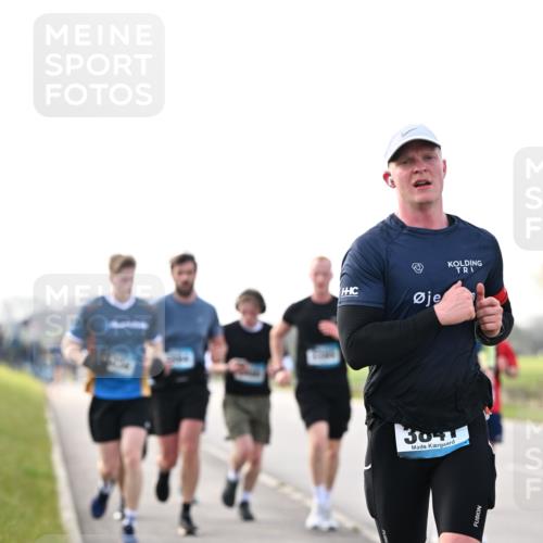 12.04.2026 - 45. Internationalen Wilhelmsburger Insellauf Dr. Thomas Lammeyer http://msf.ph/oto/9442084 12.04.2026 10:10:20 Laufen 3041 meine-sportfotos.de