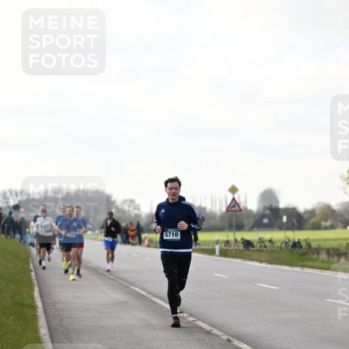 12.04.2026 - 45. Internationalen Wilhelmsburger Insellauf Dr. Thomas Lammeyer http://msf.ph/oto/9442151 12.04.2026 10:10:47 Laufen 5710 meine-sportfotos.de