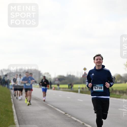 12.04.2026 - 45. Internationalen Wilhelmsburger Insellauf Dr. Thomas Lammeyer http://msf.ph/oto/9442167 12.04.2026 10:10:49 Laufen 5710 meine-sportfotos.de