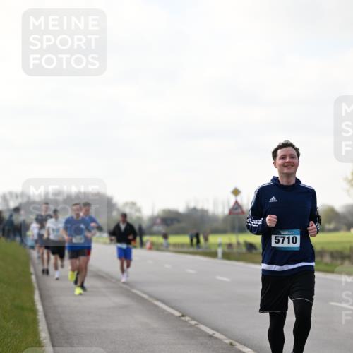 12.04.2026 - 45. Internationalen Wilhelmsburger Insellauf Dr. Thomas Lammeyer http://msf.ph/oto/9442168 12.04.2026 10:10:49 Laufen 5710 meine-sportfotos.de
