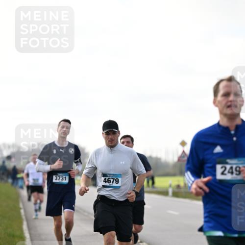 12.04.2026 - 45. Internationalen Wilhelmsburger Insellauf Dr. Thomas Lammeyer http://msf.ph/oto/9442200 12.04.2026 10:10:57 Laufen 3731, 4679, 249 meine-sportfotos.de