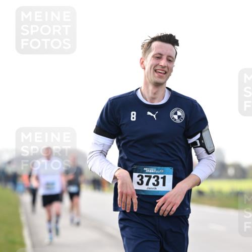 12.04.2026 - 45. Internationalen Wilhelmsburger Insellauf Dr. Thomas Lammeyer http://msf.ph/oto/9442222 12.04.2026 10:11:01 Laufen 8, 45, 3731 meine-sportfotos.de