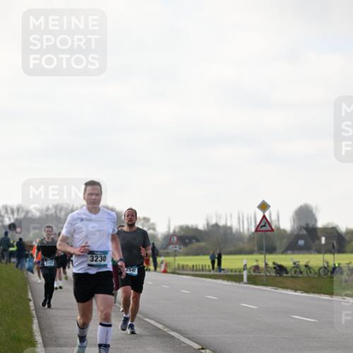 12.04.2026 - 45. Internationalen Wilhelmsburger Insellauf Dr. Thomas Lammeyer http://msf.ph/oto/9442232 12.04.2026 10:11:03 Laufen 2123, 3230, 2541 meine-sportfotos.de
