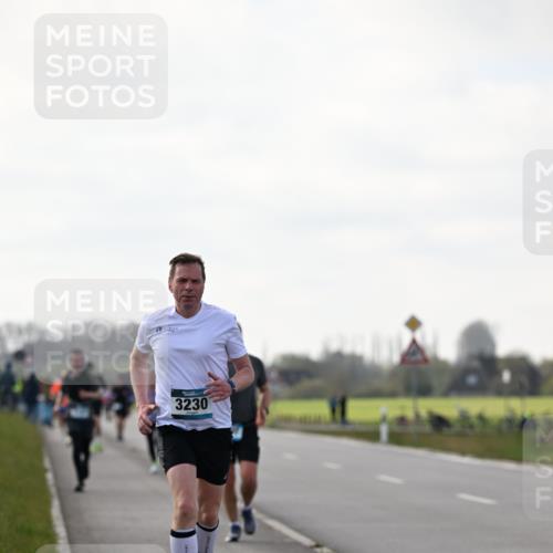 12.04.2026 - 45. Internationalen Wilhelmsburger Insellauf Dr. Thomas Lammeyer http://msf.ph/oto/9442238 12.04.2026 10:11:04 Laufen 3230 meine-sportfotos.de