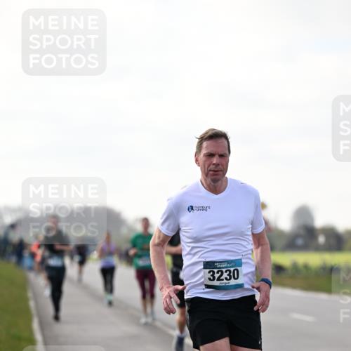 12.04.2026 - 45. Internationalen Wilhelmsburger Insellauf Dr. Thomas Lammeyer http://msf.ph/oto/9442248 12.04.2026 10:11:06 Laufen 3230 meine-sportfotos.de