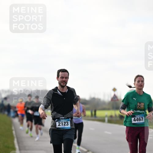 12.04.2026 - 45. Internationalen Wilhelmsburger Insellauf Dr. Thomas Lammeyer http://msf.ph/oto/9442284 12.04.2026 10:11:11 Laufen 2123, 4467 meine-sportfotos.de